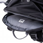 Městský batoh HI-TEC Beepack 32 l - black/salsa