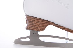 Dámské lední brusle TEMPISH Camila Ice